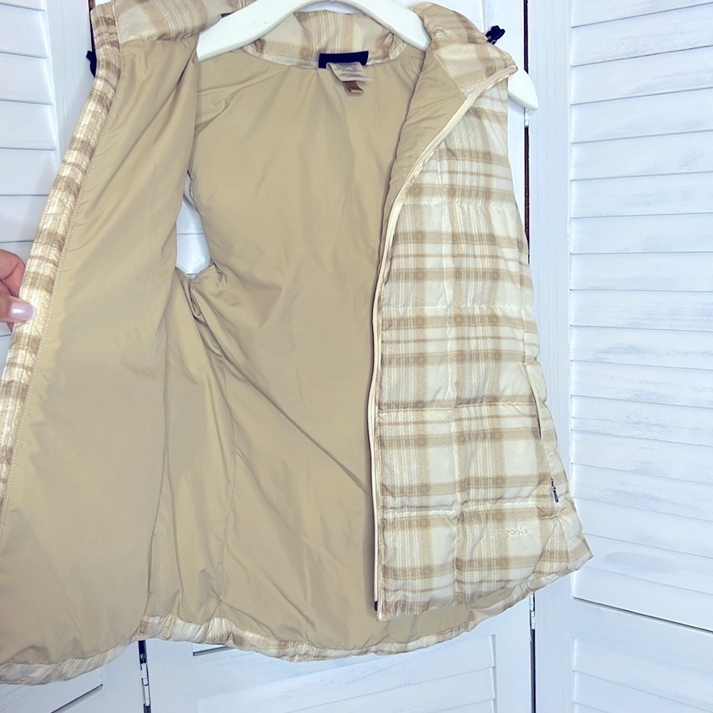Patagonia Wooly Plaid in Raw Linen Neutral Color Hood Vest Puffer Size Medium - Picture 7 of 11